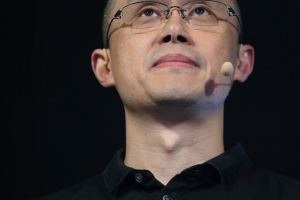 CZ Binance Temporarily Restricted to U.S. Amid Sentencing Decision