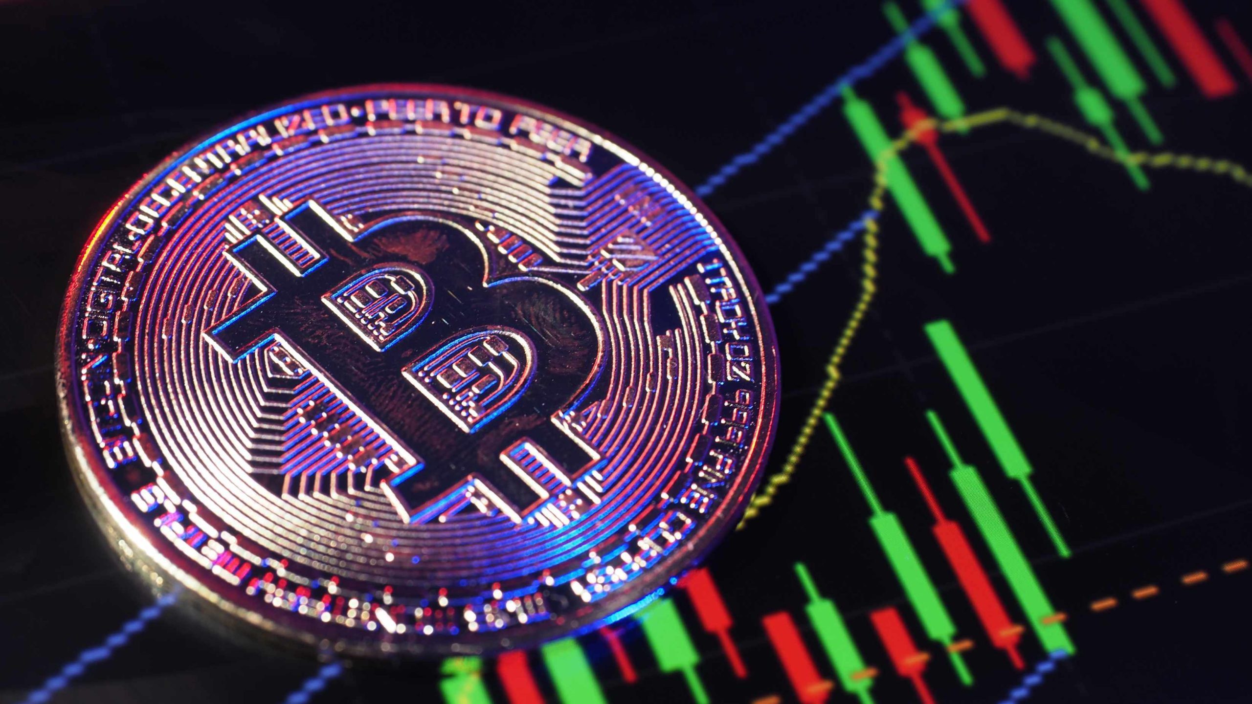Bitcoin price falls below $27000, traders fear resumption of downtrend